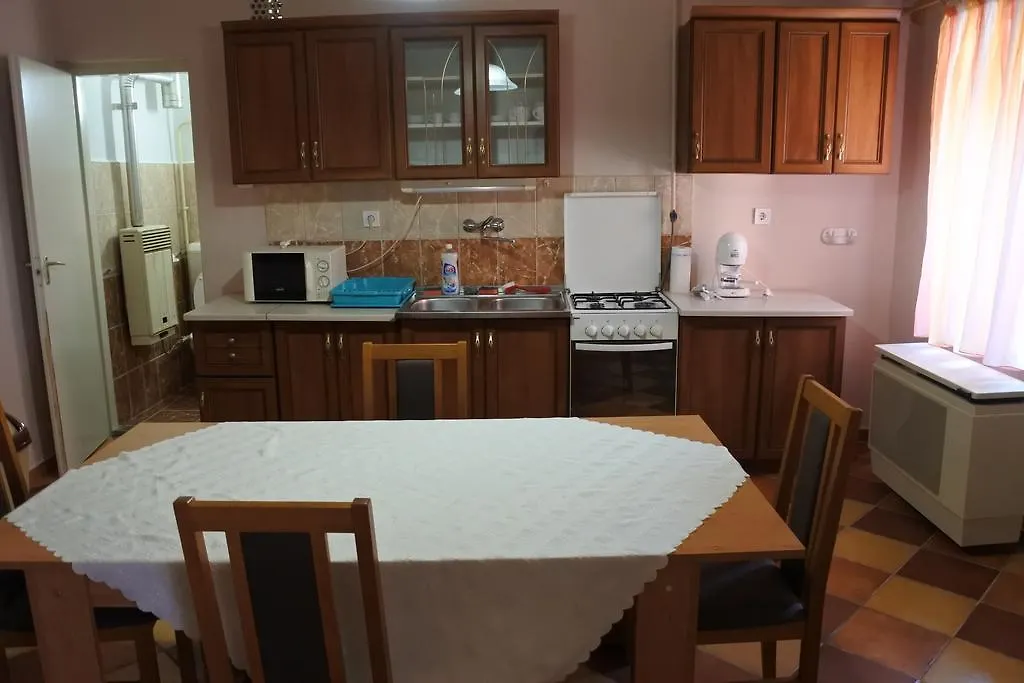 Kisasszony Apartman Eger Apartmán