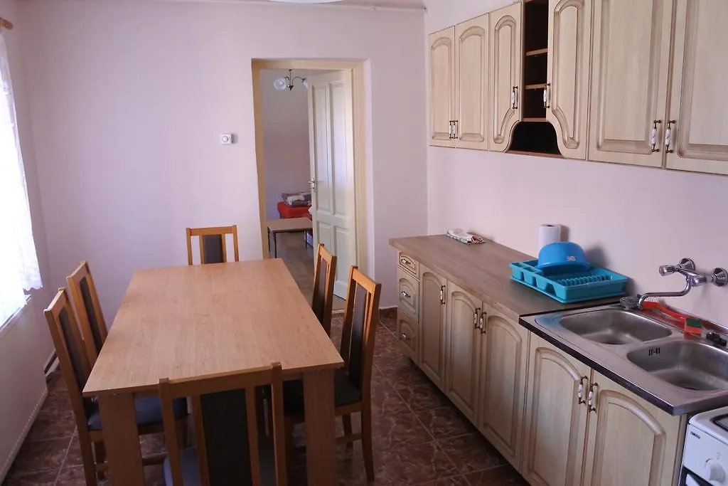 Apartmán Kisasszony Apartman Eger