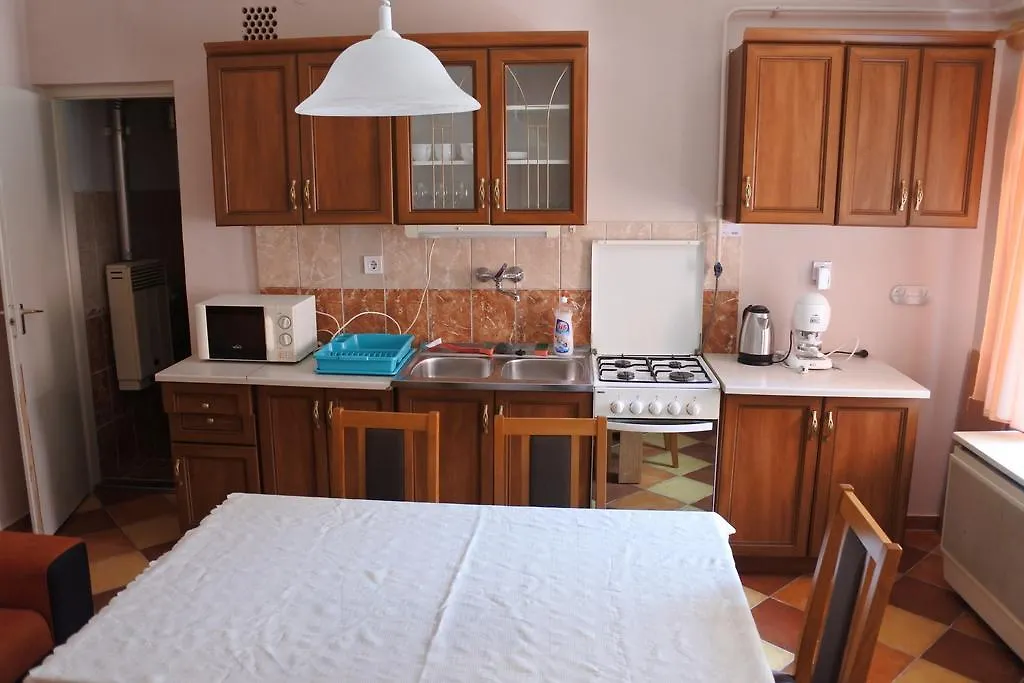 Apartmán Kisasszony Apartman Eger